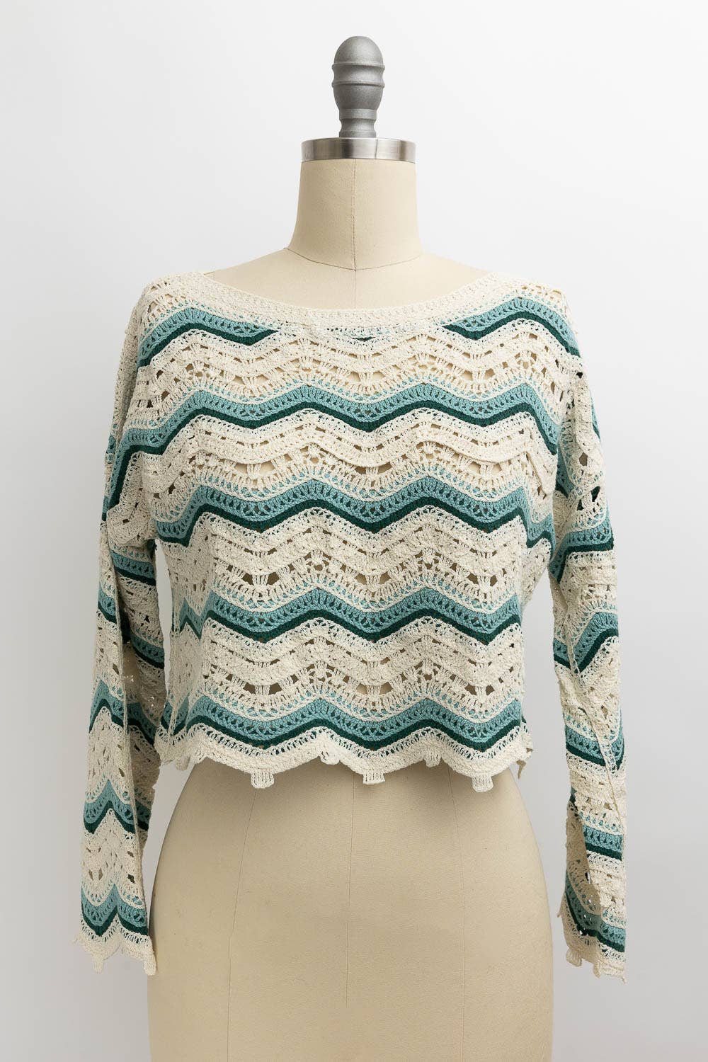 Jenny Long Sleeves Chevron Patterned Crochet Style Top