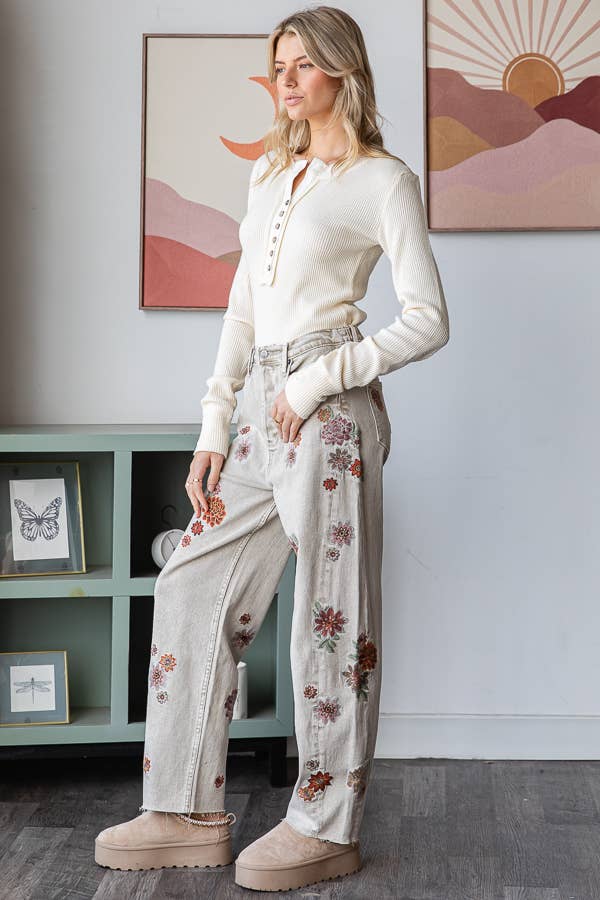 The Ellen Embroidered Floral Straight Leg pant