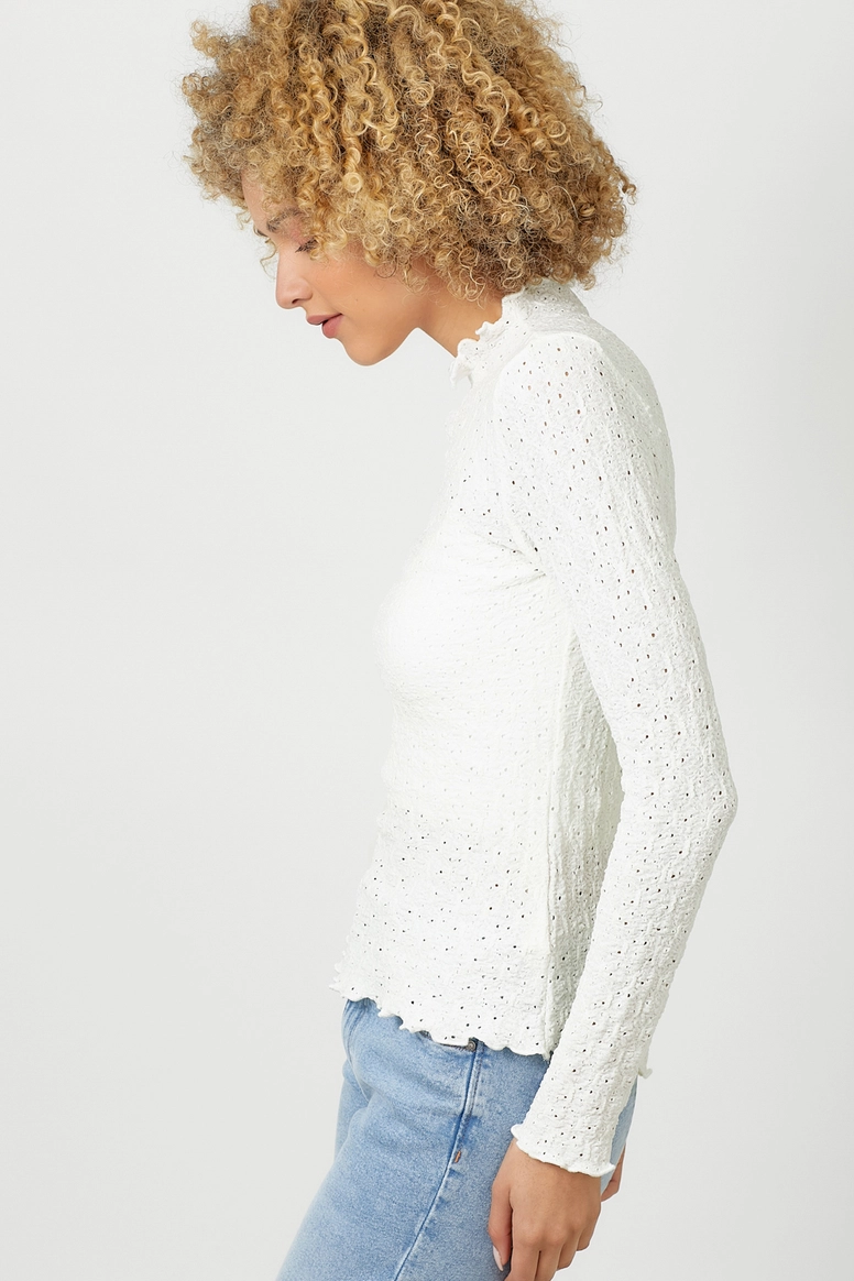 The Holly Lettuce Edge Textured Top