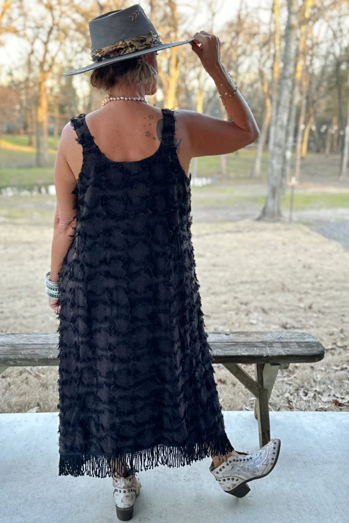 Evening Breeze Frayed Distressed Dress in Midnight